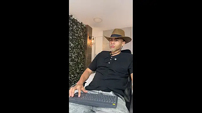 عرض كام B_Wild