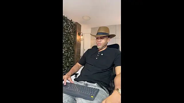 B_Wild Show Webcam