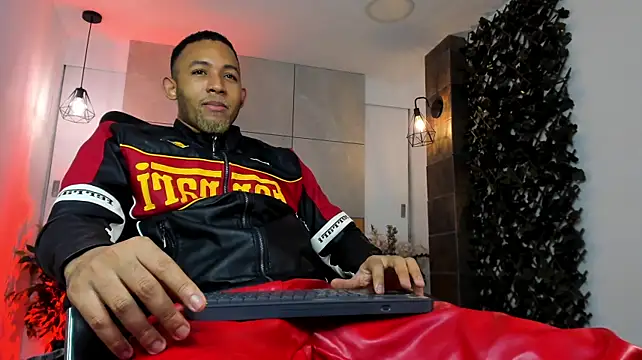 B_Wild – webcam-show