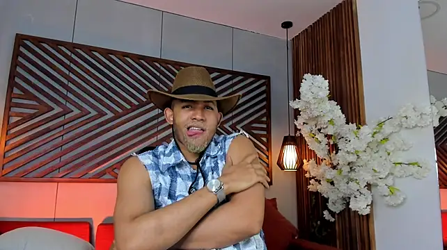 B_Wild Webcam Show