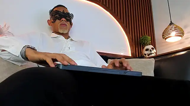 B_Wild 网络视讯表演
