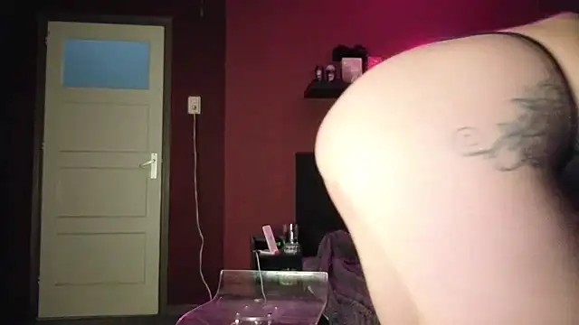 Hxrnybabe webcam show