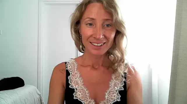 aurelline Webcam-Show