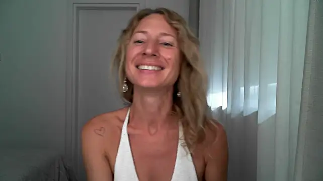 aurelline's Webcam Show