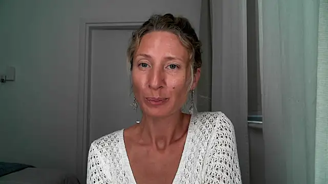 aurelline Webcam show
