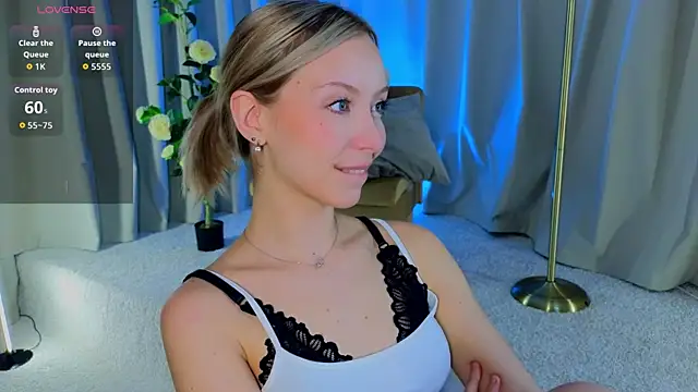 LumMina Chat XXX live