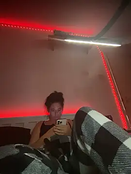 aurora28's Webcam Show
