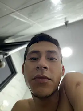 Boy_hot-n Webbikameraesitys