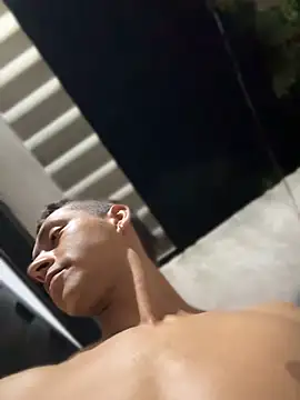 Boy_hot- webcam show