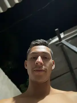 Show modela Boy_hot- na web-kameri