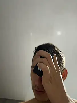Boy_hot- Show Webcam