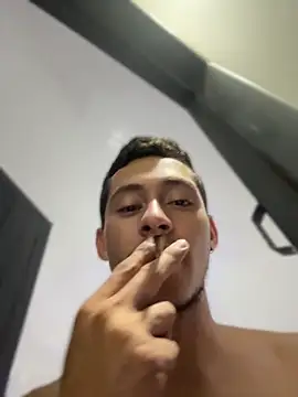 Boy_hot- webkamerás műsora