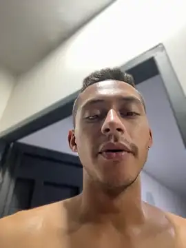 Boy_hot- Show Webcam