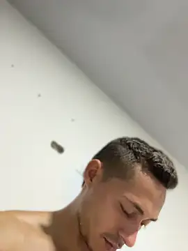 Boy_hot- Show Webcam