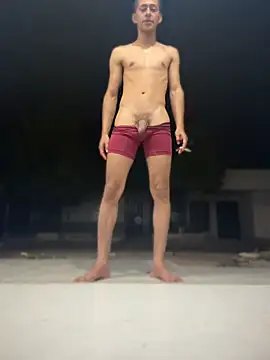 צ'אט XXX בשידור חי של Boy_hot-