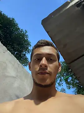 Boy_hot-n Webbikameraesitys