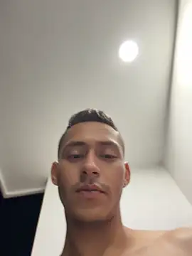 Boy_hot- Webcam Show