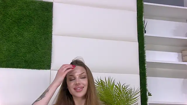 EvaHook live XXX chat