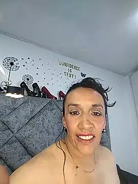 XXX chat uživo modela Shantey_Laurent