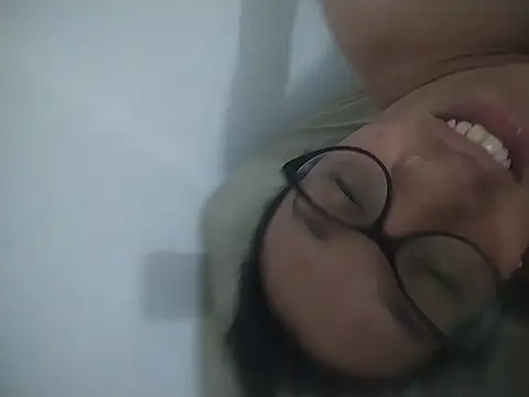 Shantey_Laurent লাইভ XXX চ্যাট