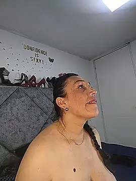Shantey_Laurentn Live XXX chat