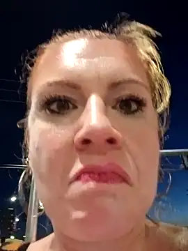 nakedgarbageperson Webcamshow