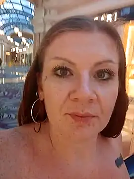 nakedgarbageperson – webcam-show