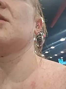 nakedgarbageperson's Live XXX Chat