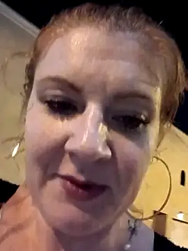 Show Webcam de nakedgarbageperson