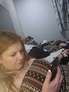 הופעת וובקאם של nakedgarbageperson