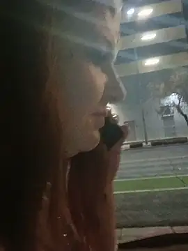 Webkamerová show nakedgarbageperson