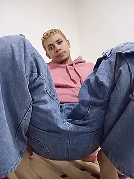 NekoboiPetiole Webcamshow