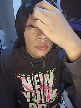 Show modela NekoboiPetiole na web-kameri