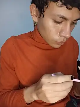 Show modela NekoboiPetiole na web-kameri