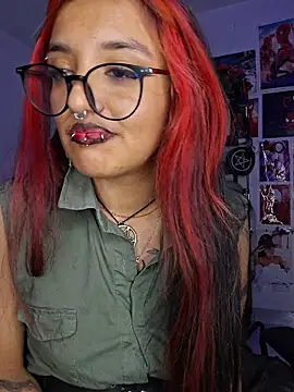 Chatroom XXX en direct de carolinerue