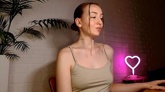 Chat +18 de WhitePrincessLuna ao vivo