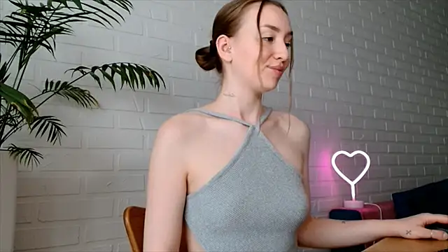 WhitePrincessLuna Adlı Modelin Canlı XXX Sohbeti