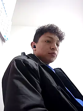Max_463111 Show Webcam