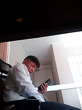 Max_463111 Pertunjukan Webcam