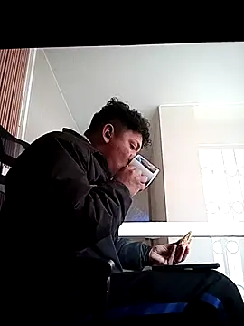 Max_463111 Pertunjukan Webcam