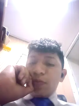 Max_463111 Pertunjukan Webcam