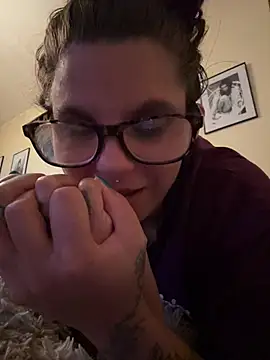 XXX chat uživo modela Brutecia2002