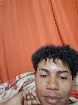 Show Webcam de meninodo_2ywiej