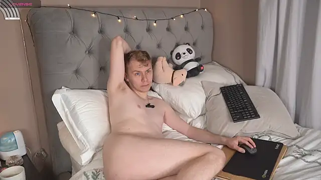 scottishtwink01 网络视讯表演