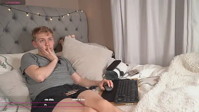 scottishtwink01のウェブカメラショー