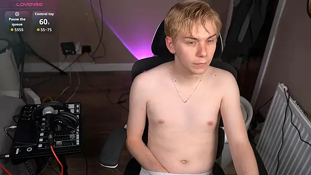scottishtwink01 Show Webcam