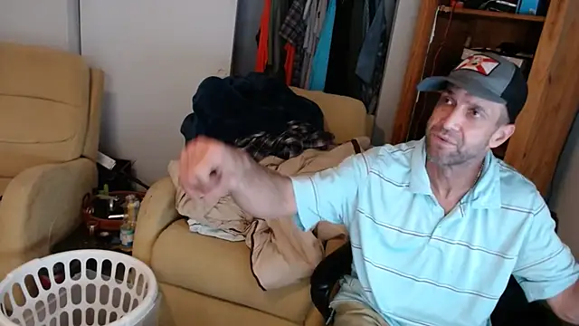 PeterHanglin live XXX chat