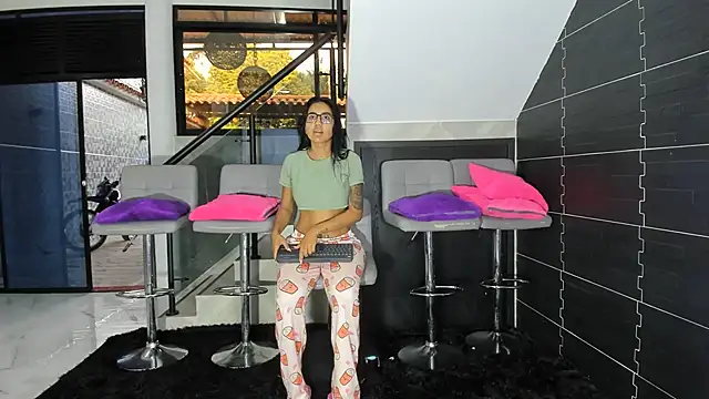 Show modela Nathaly_Foxx69 na web-kameri