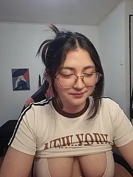 valentinauwu's Webcam Show