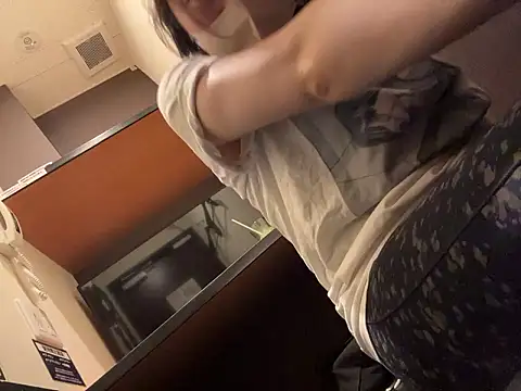 garichan_yayo Obrolan Langsung XXX
